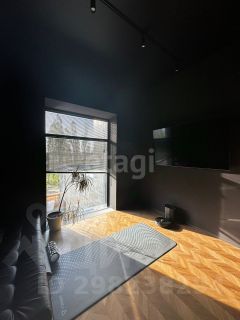 5-комн.кв., 180 м², этаж 2