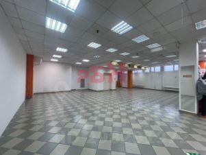 торг. площадь 145 м², этаж 2