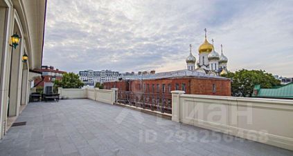 5-комн.кв., 590 м², этаж 5