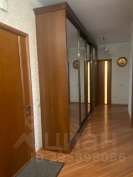 3-комн.кв., 106 м², этаж 3