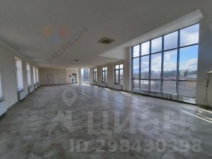 торг. площадь 780 м², этаж 1