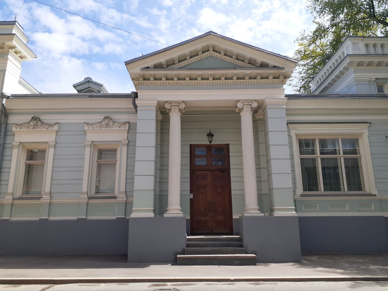 аренда помещений в БЦ на ул. Александра Лукьянова, 7с1
