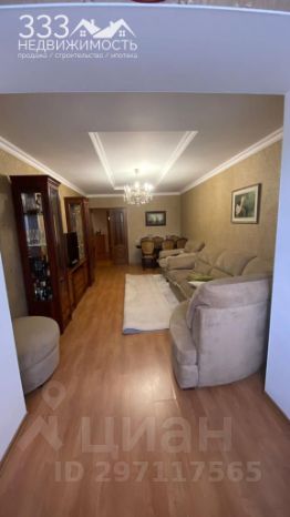 2-комн.кв., 70 м², этаж 3