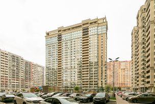 2-комн.кв., 67 м², этаж 22