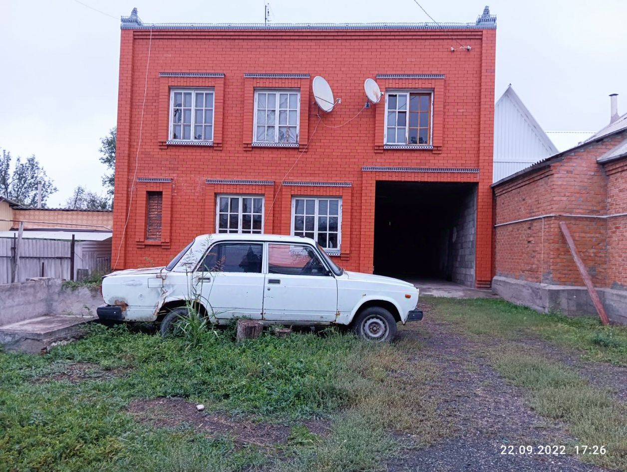 Купить загородную недвижимость на улице Максима Горького в городе Беслан,  продажа загородной недвижимости - база объявлений Циан. Найдено 2 объявления