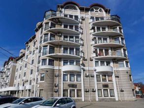 4-комн.кв., 214 м², этаж 6