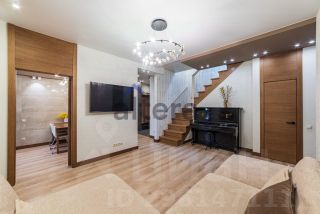 3-комн.кв., 141 м², этаж 6