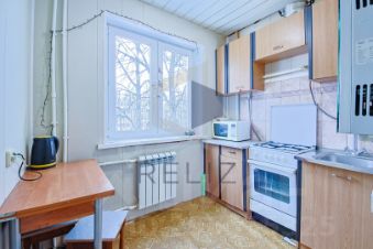 2-комн.кв., 43 м², этаж 3