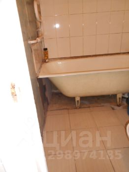 2-комн.кв., 63 м², этаж 3