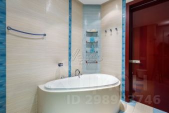 4-комн.кв., 159 м², этаж 2