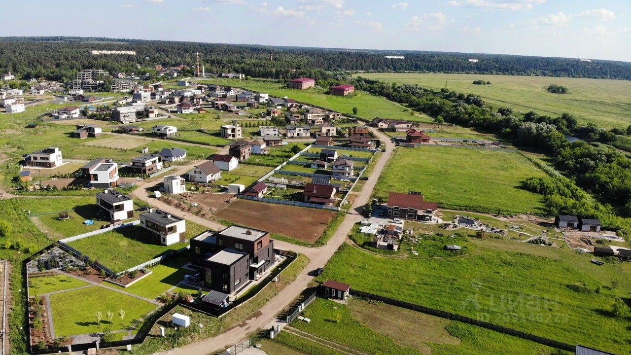 Купить загородную недвижимость в микрорайоне Река-Река в городе Звенигород,  продажа загородной недвижимости - база объявлений Циан. Найдено 30  объявлений