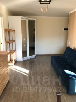 2-комн.кв., 43 м², этаж 3