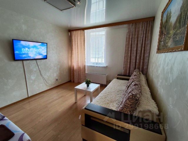 1-комн., 40 м², 1/1 этаж