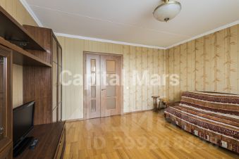 2-комн.кв., 64 м², этаж 18