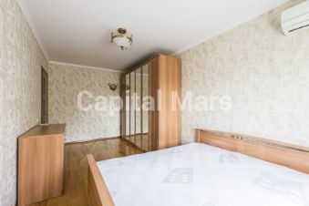 2-комн.кв., 64 м², этаж 18