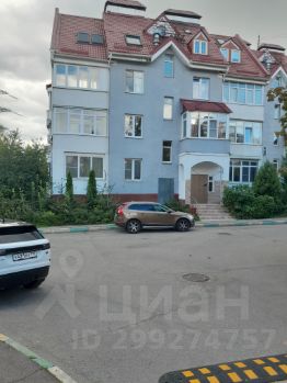 многокомн. кв., 240 м², этаж 3