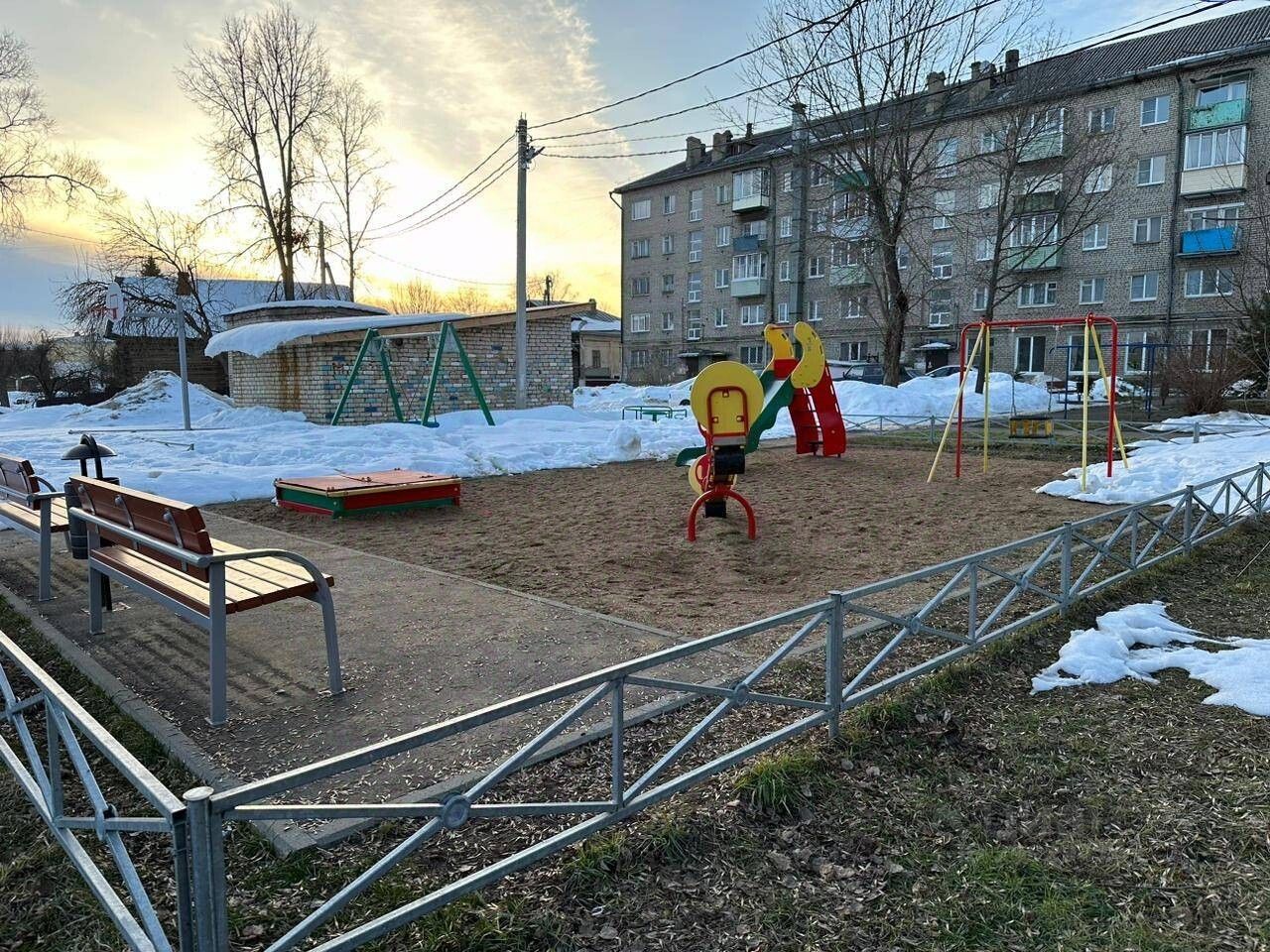 Купить квартиру рядом со школой в Угличе. Найдено 27 объявлений.