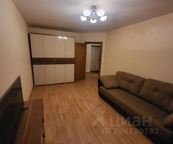 1-комн., 42 м², 2/16 этаж