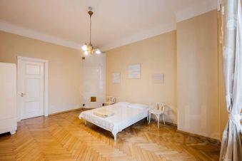 5-комн.кв., 150 м², этаж 2