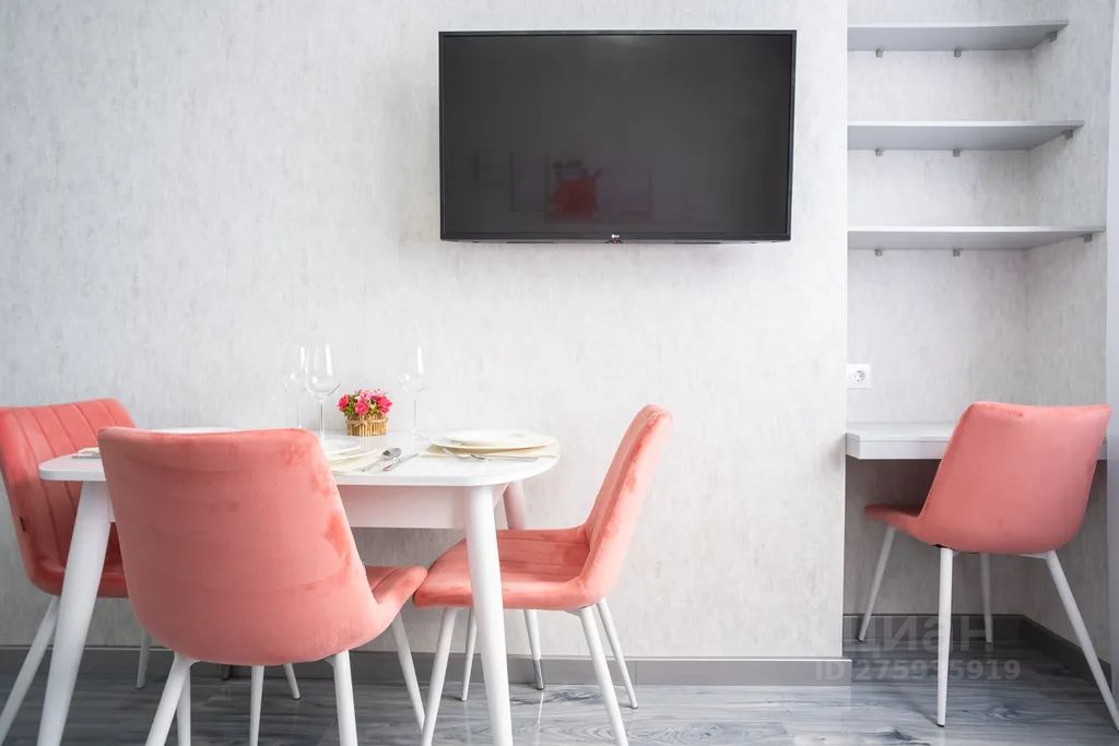 Red apartments отзывы. Red apartment сочи. красная пресня 50 тында. red apartments адлер.