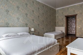 2-комн.кв., 90 м², этаж 2