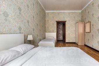 2-комн.кв., 90 м², этаж 2