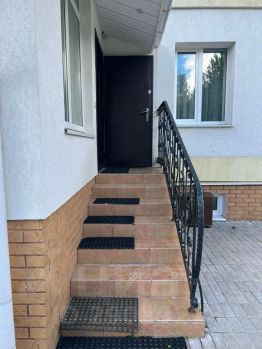 3-комн.кв., 70 м², этаж 1