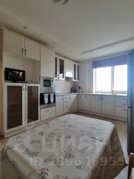 2-комн.кв., 60 м², этаж 18