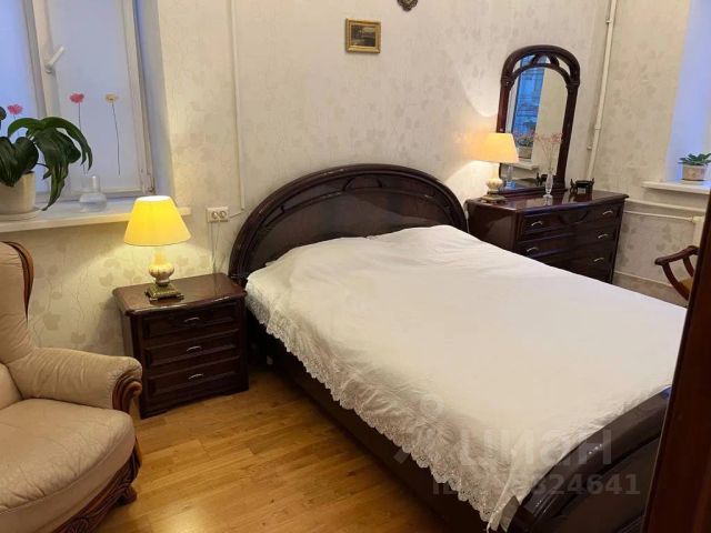 3-комн., 70 м², 2/2 этаж