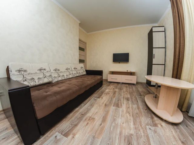 2-комн., 70 м², 8/15 этаж