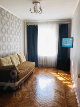 3-комн.кв., 72 м², этаж 3