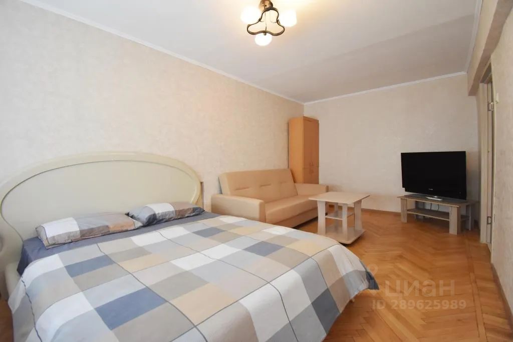 Ленинградская 23 тольятти. Большой матросский переулок 1. Квартиры посуточно в сокольниках. Квартиры в сокольниках. Sokolniki апартаменты.