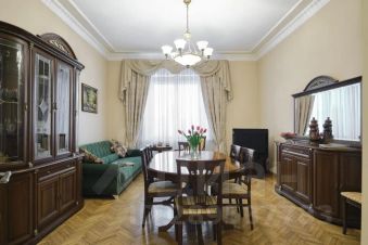 4-комн.кв., 125 м², этаж 4