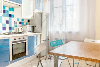 2-комн. кв 60 м2, 4/12 эт