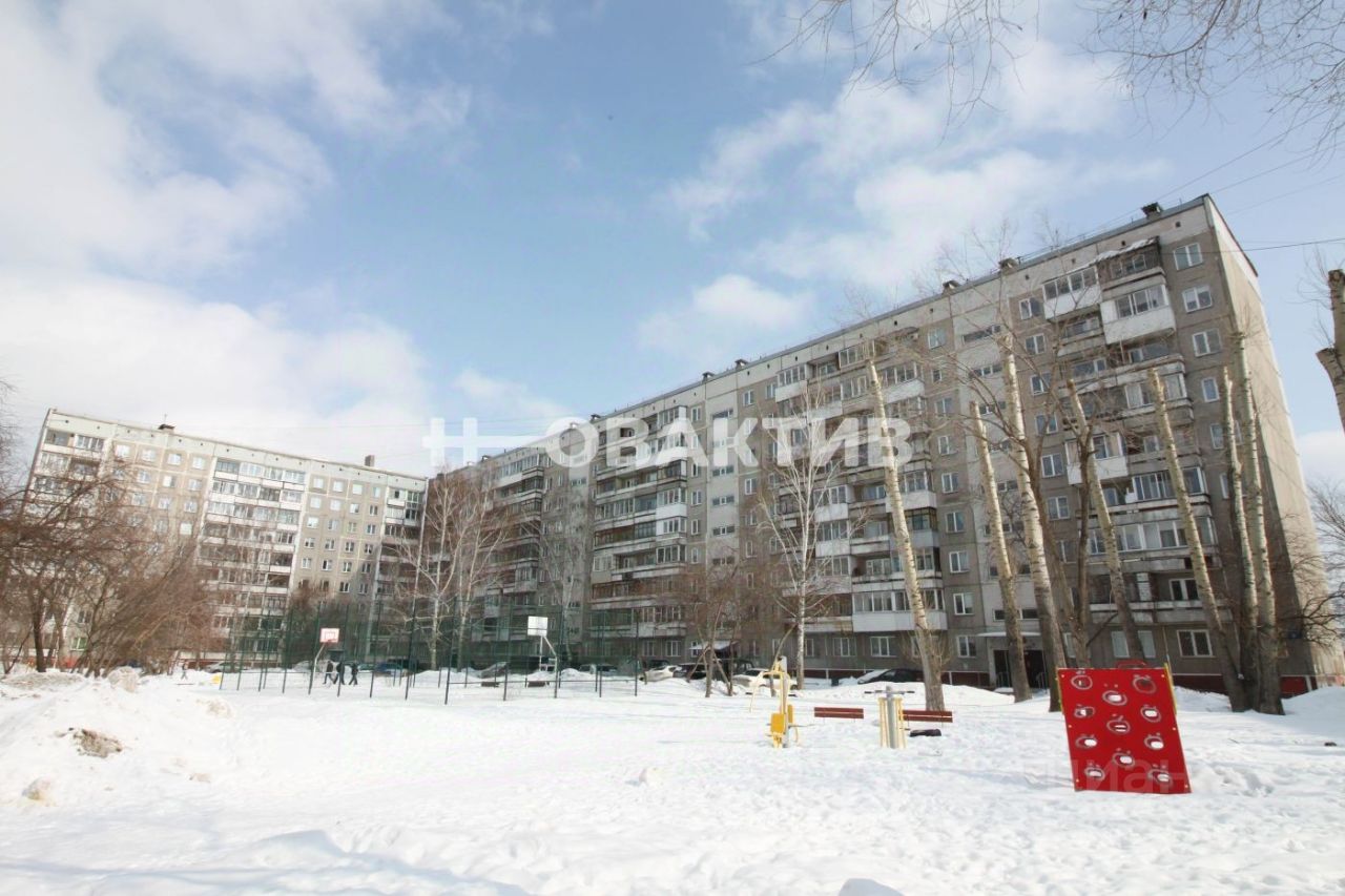 Купить квартиру на улице Чемская в жилмассиве Северо-Чемской в городе  Новосибирск, продажа квартир во вторичке и первичке на Циан. Найдено 19  объявлений