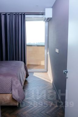 2-комн.кв., 120 м², этаж 18