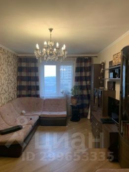 3-комн.кв., 93 м², этаж 3