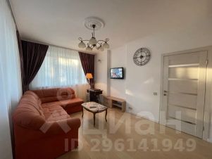 2-комн.кв., 60 м², этаж 3