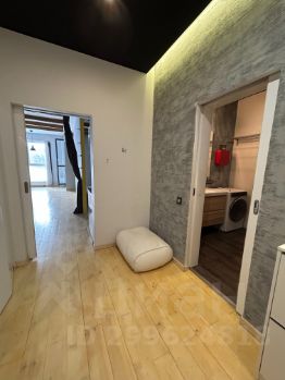 2-комн.кв., 70 м², этаж 3