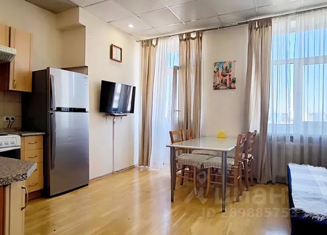 3-комн., 90 м², 6/8 этаж
