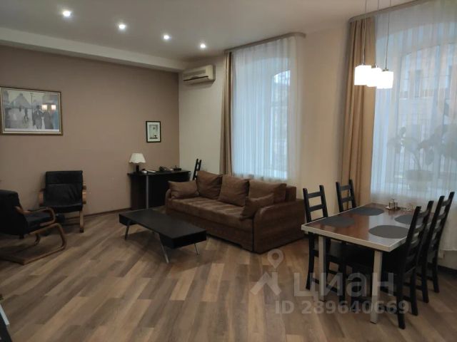 3-комн., 86 м², 2/4 этаж