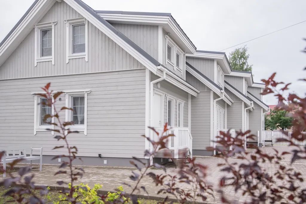 Гостевой дом август печоры. Печоры парк псковская область. Дом августа. Gerberg house печоры. Печоры стрелецкий дом.