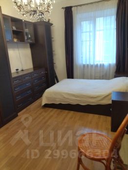 4-комн.кв., 90 м², этаж 3