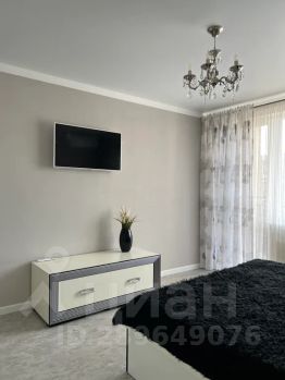 2-комн.кв., 104 м², этаж 9