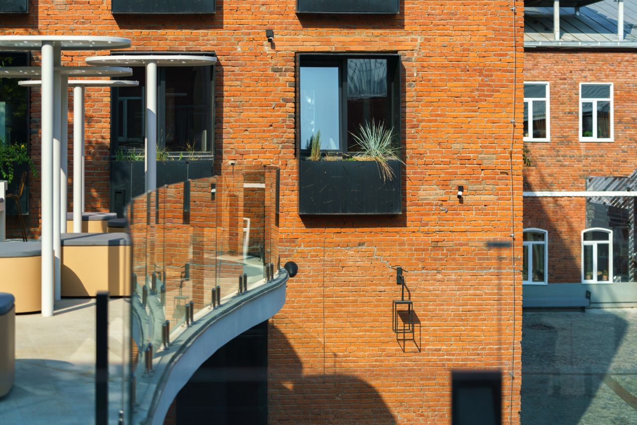 продажа помещений в БЦ Товарищество Рябовской Мануфактуры (в Холодильном переулке, 3к1с3)