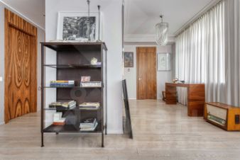 5-комн.кв., 310 м², этаж 2