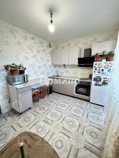 1-комн.кв., 37 м², этаж 1