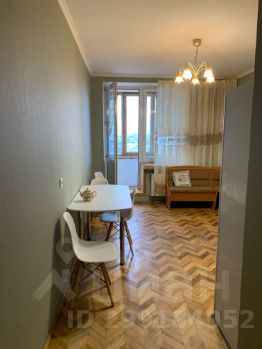 2-комн.кв., 74 м², этаж 9