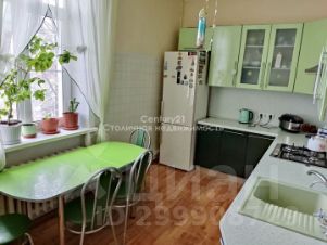 3-комн.кв., 90 м², этаж 3