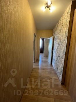 2-комн.кв., 60 м², этаж 18